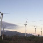 CRÓNICA DE CUANDO UN GOBIERNO ESTATAL Y PIONEROS DE LAS ENERGÍAS RENOVABLES SE ALIARON Y LE GANARON LA INICIATIVA AL GOBIERNO FEDERAL